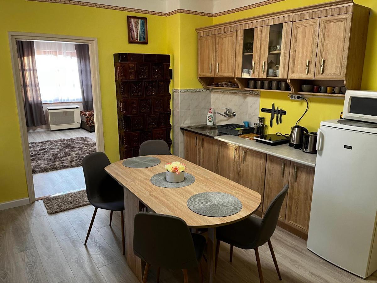 Postakocsi Vendeghaz Kisgyor Hotel Екстериор снимка