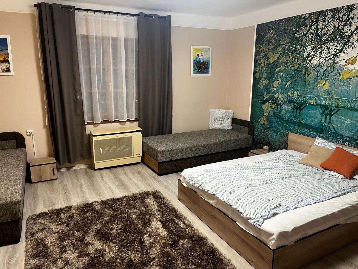 Postakocsi Vendeghaz Kisgyor Hotel Екстериор снимка